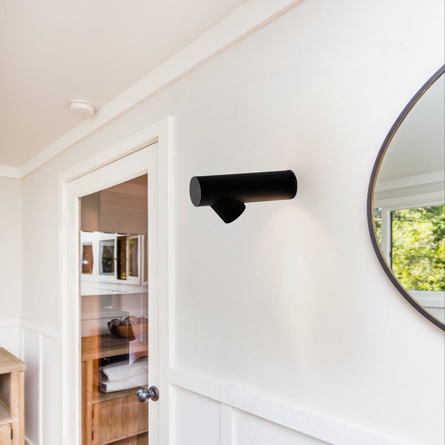 Reedline Wall Light
