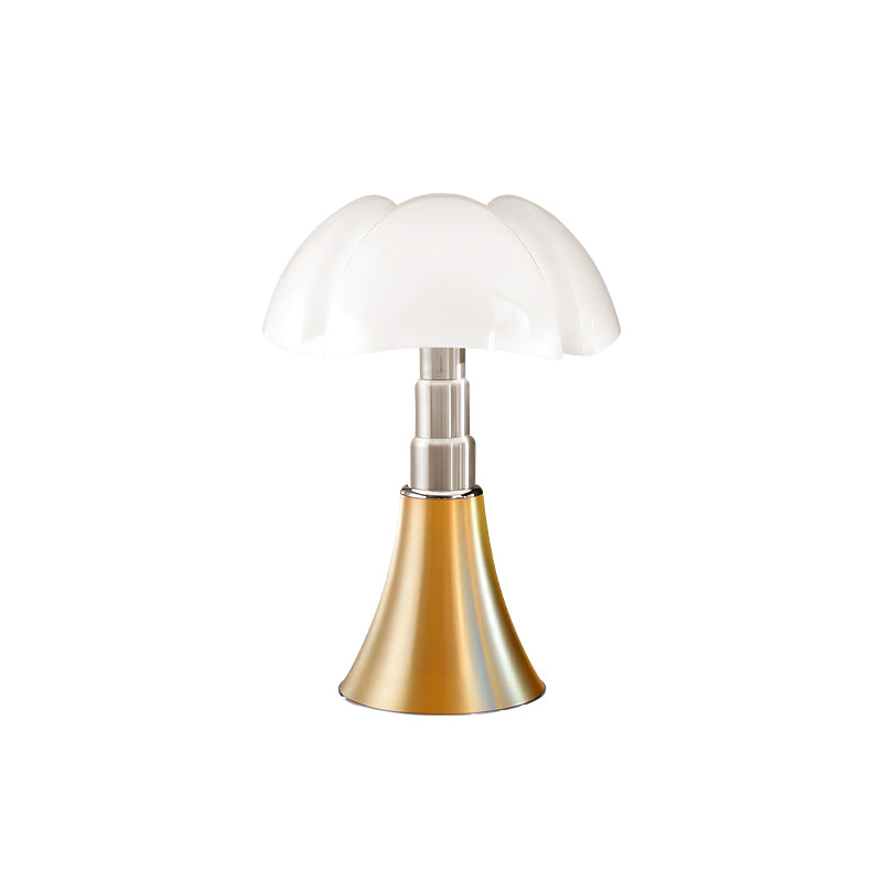 Pipistrello Petal Table Lamp