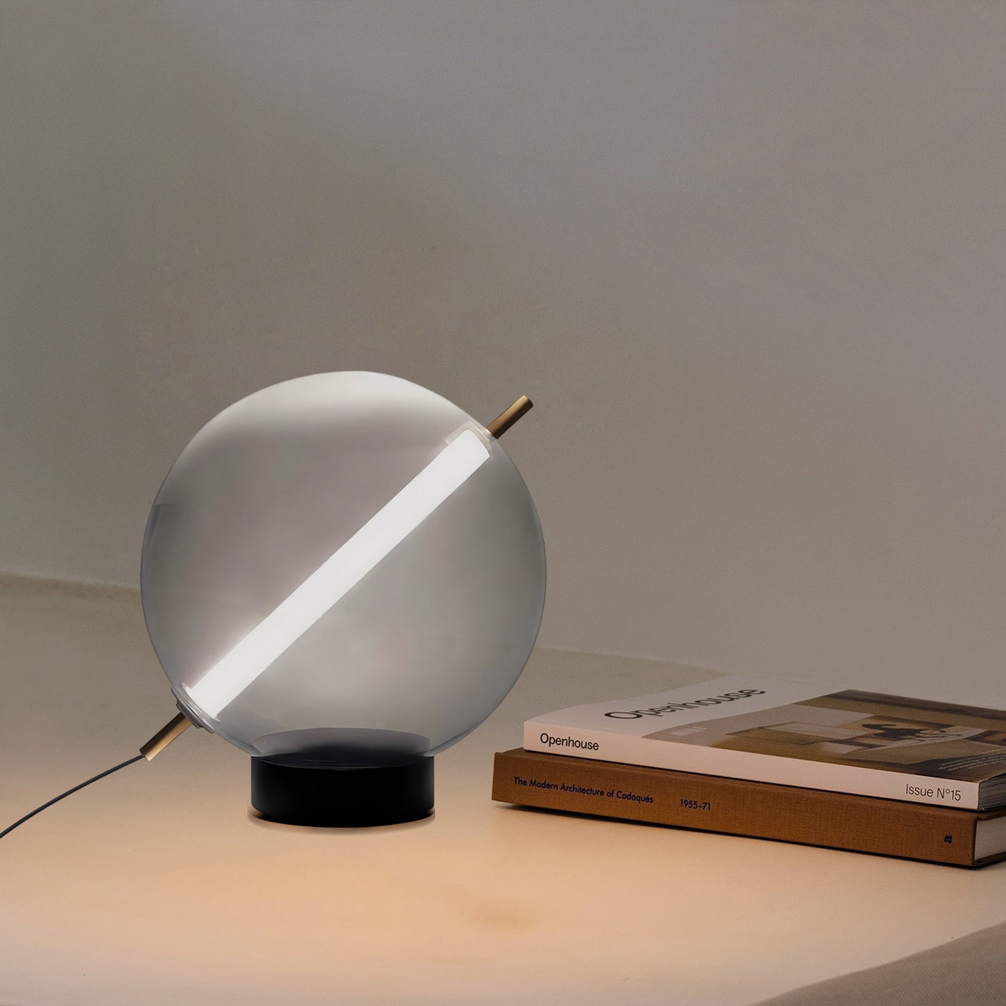 ASSER Globe Table Lamp
