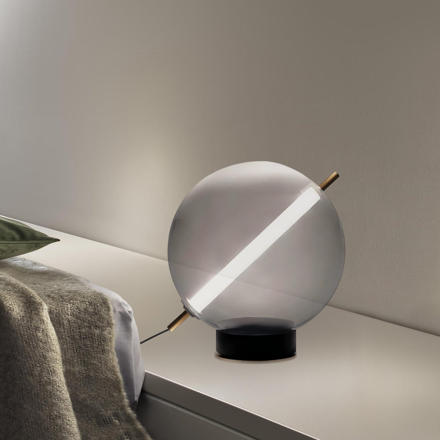 ASSER Globe Table Lamp