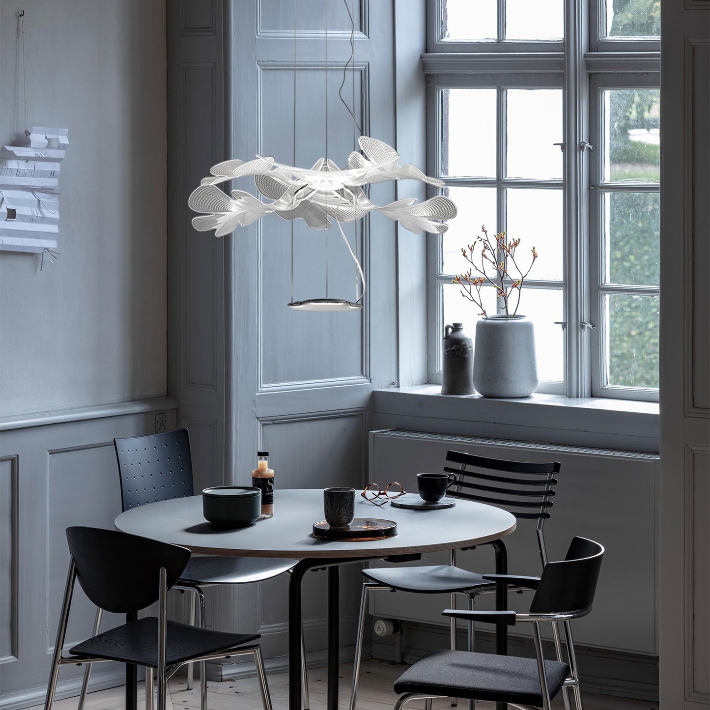 Chlorophilia Floral Pendant Light