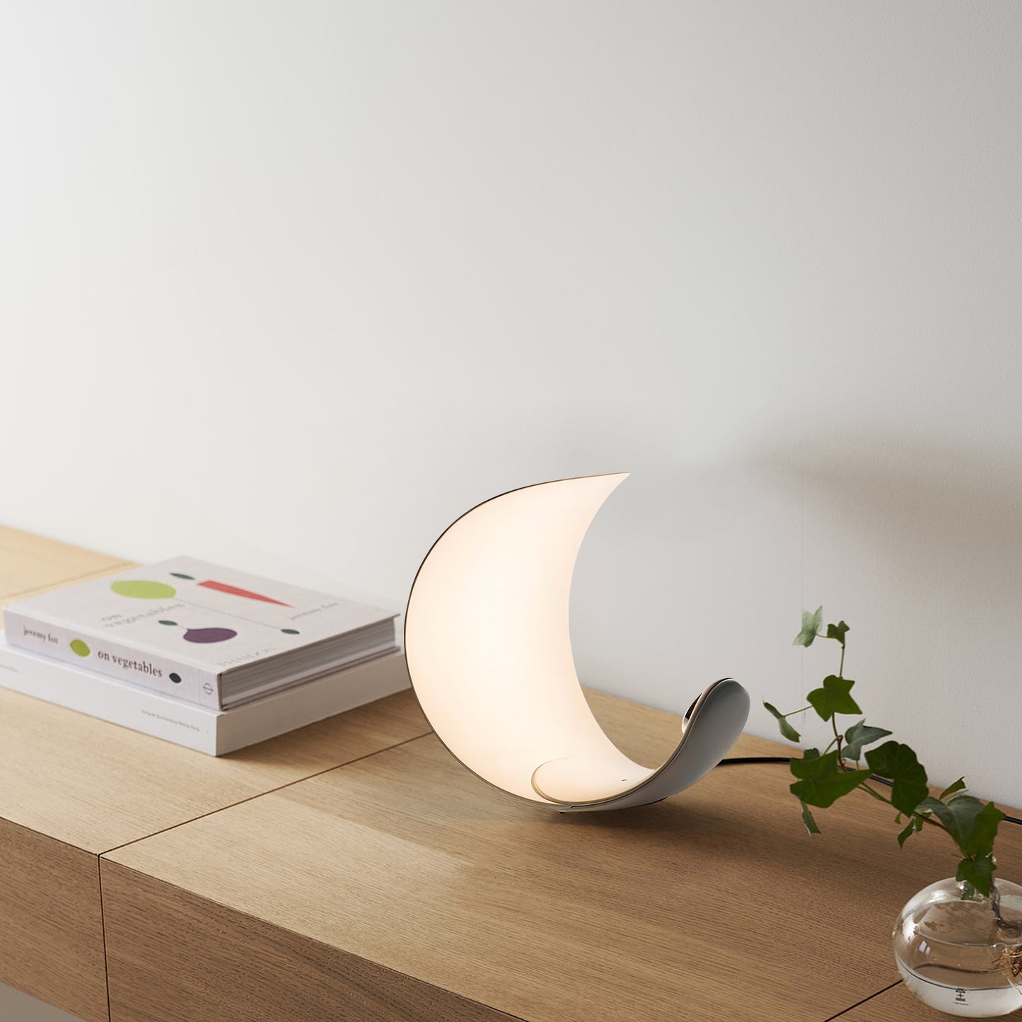 Curl Table Lamp