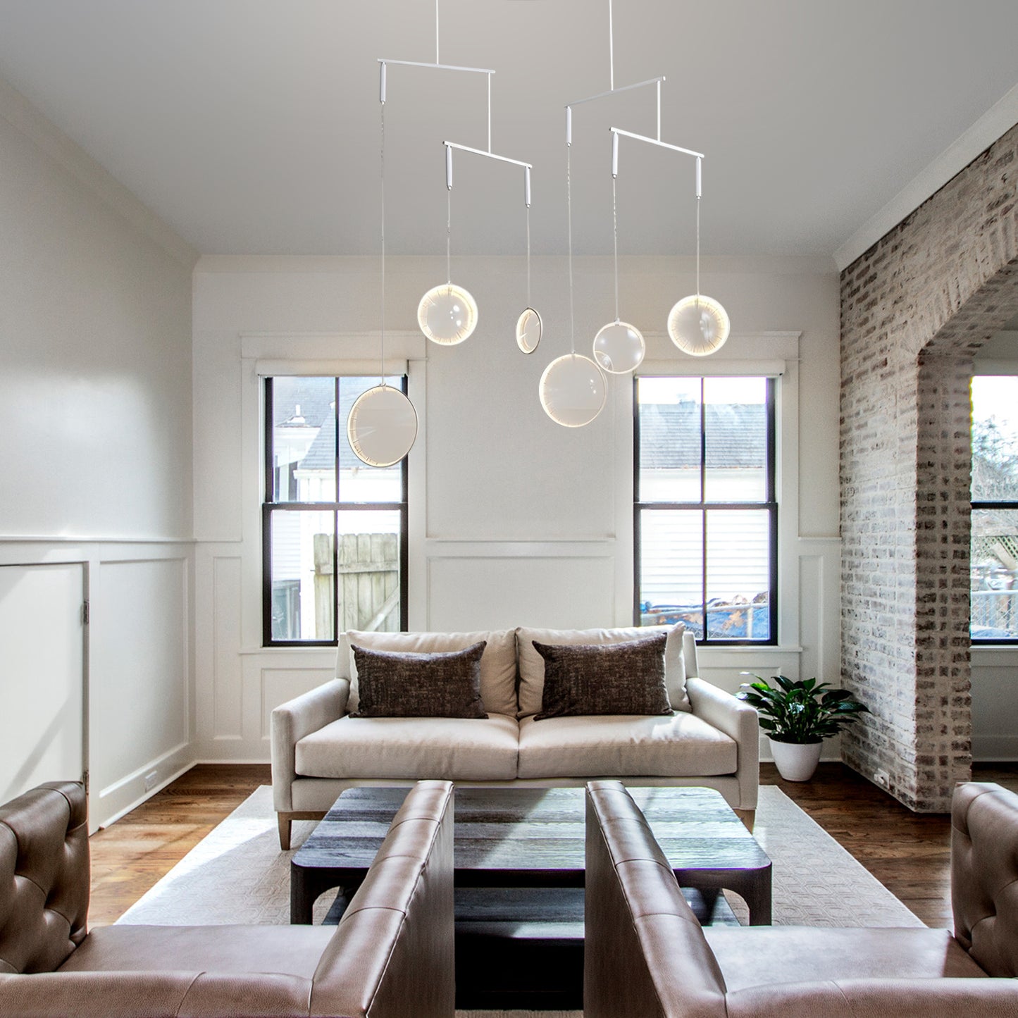 Focus Glass Pendant Light