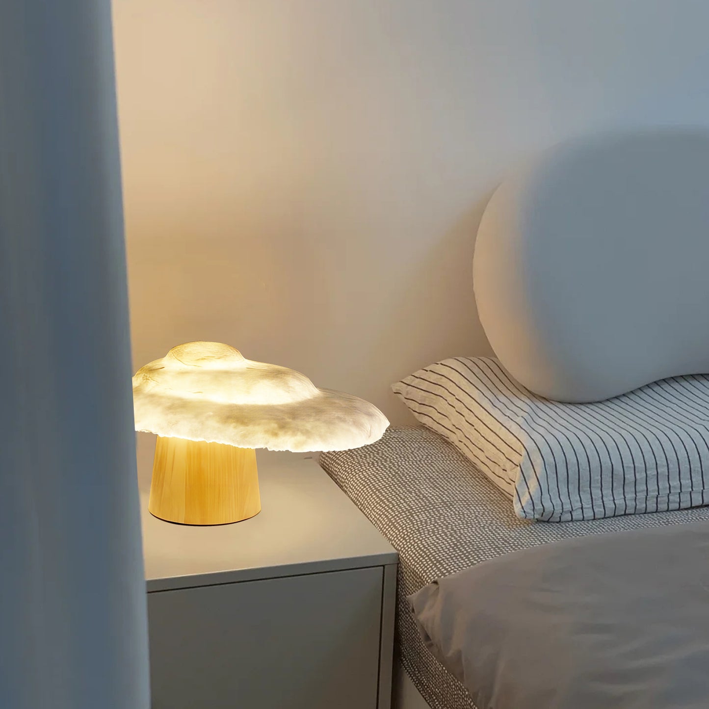Light Cloud Table Lamp