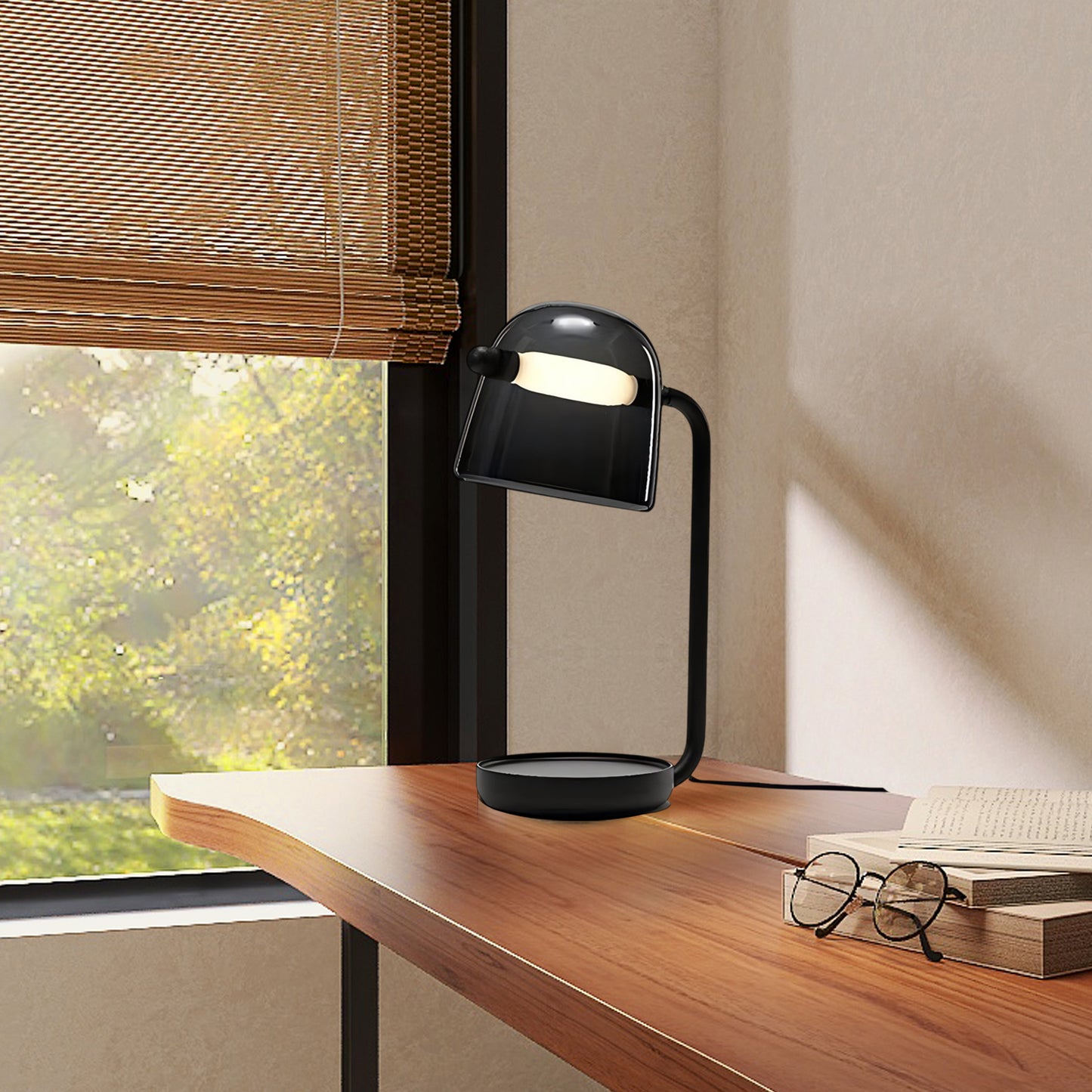 Luma Glass Table Lamp