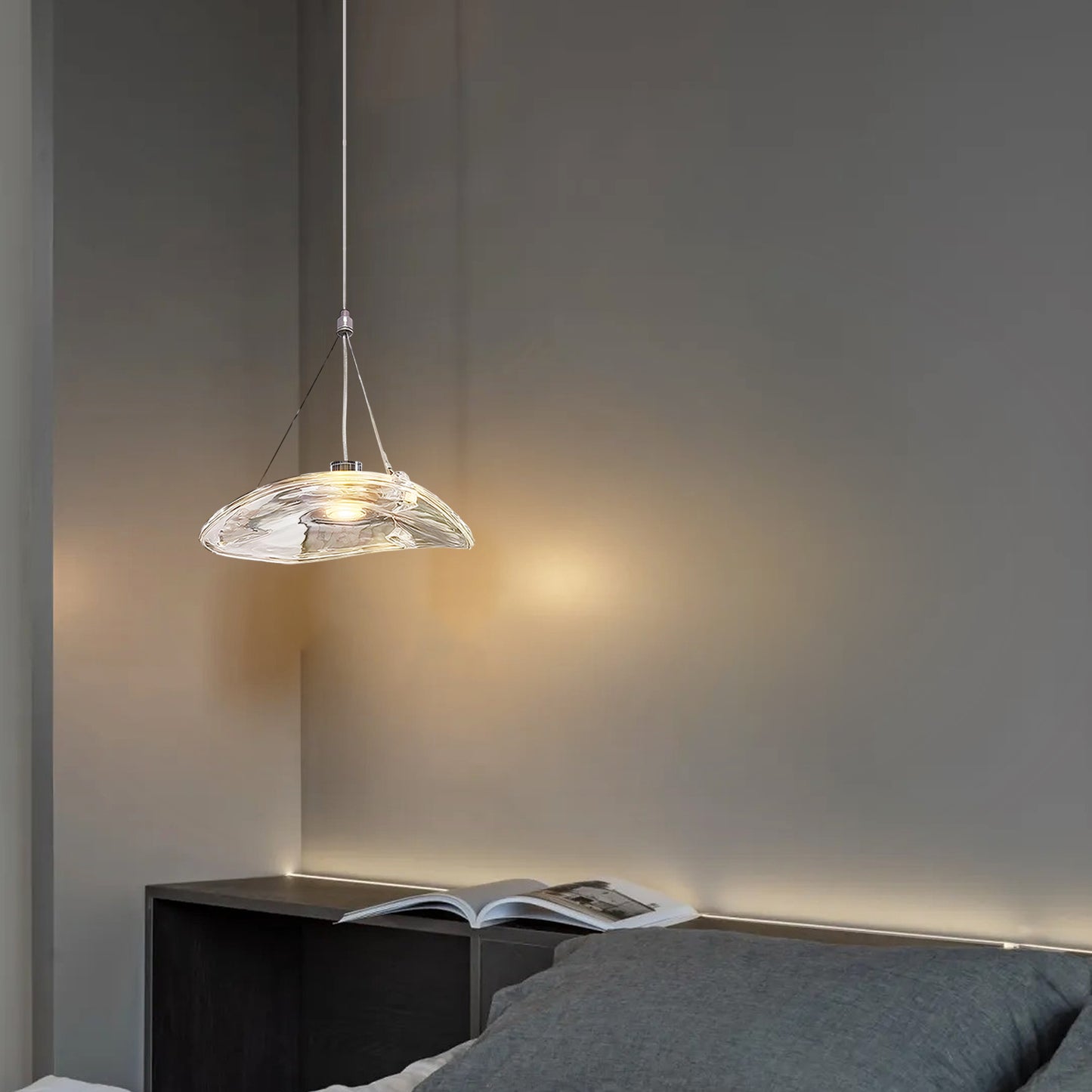 Manta Glass Pendant Lamp