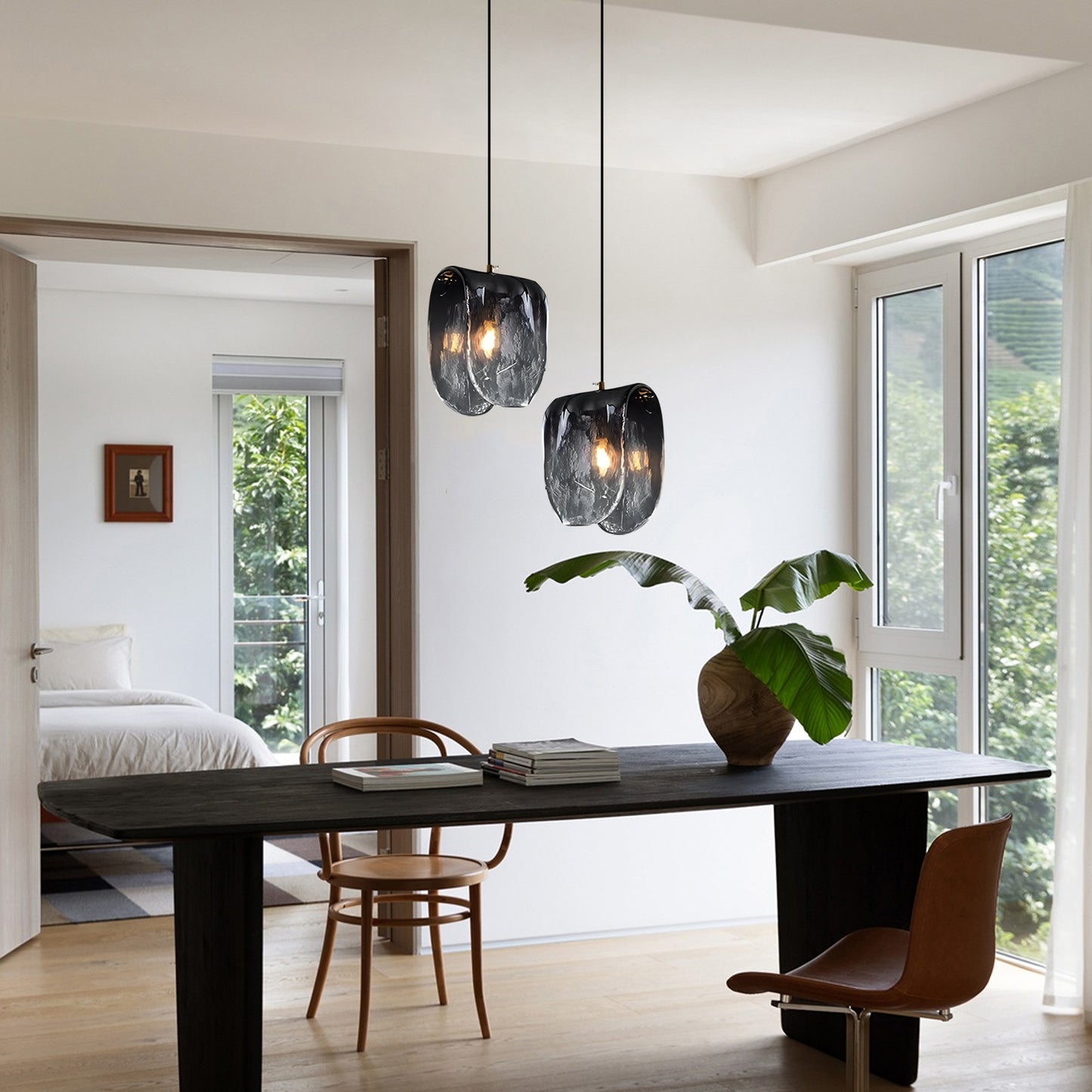 Montaigne Glass Pendant Lamp