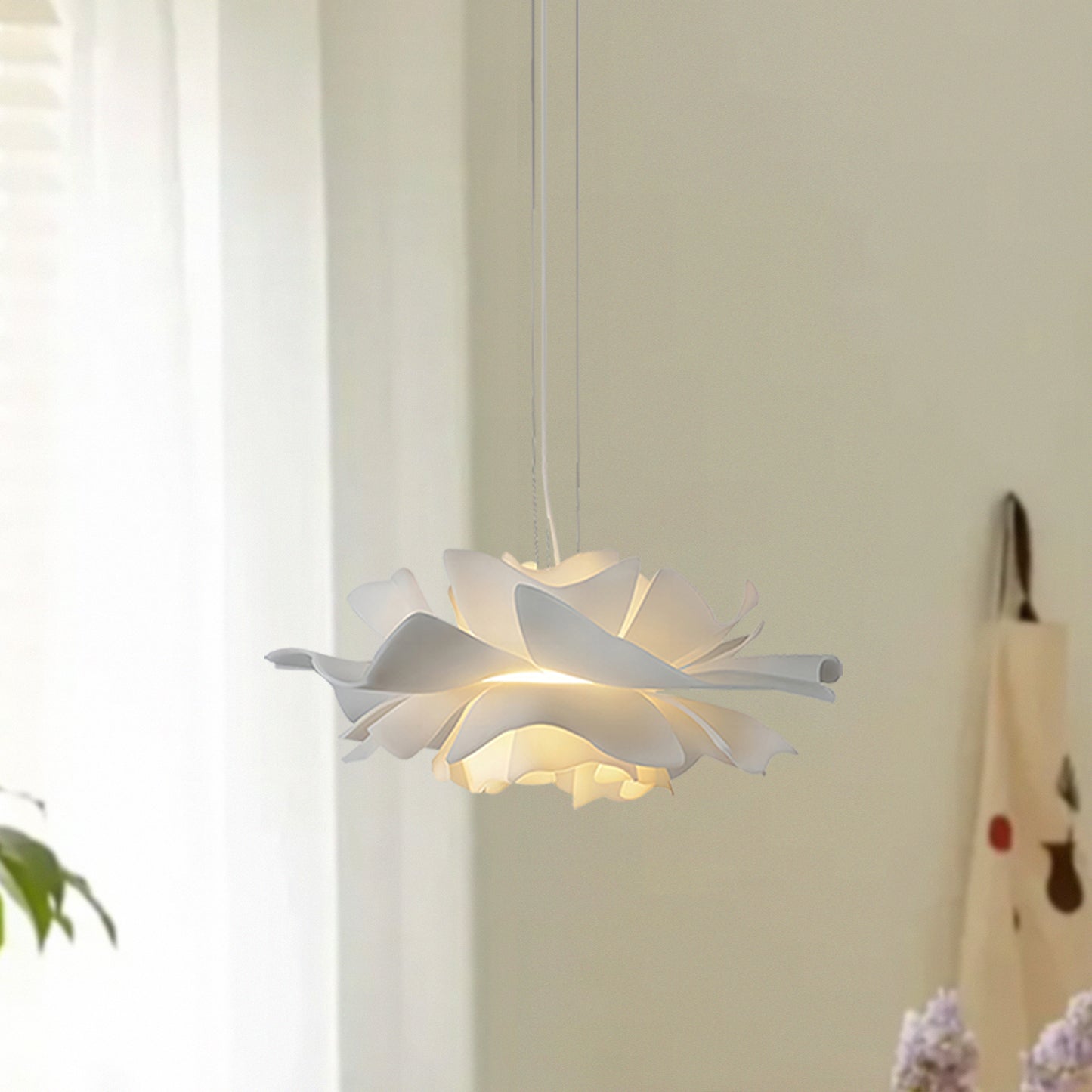 Petal Pendant Lamp