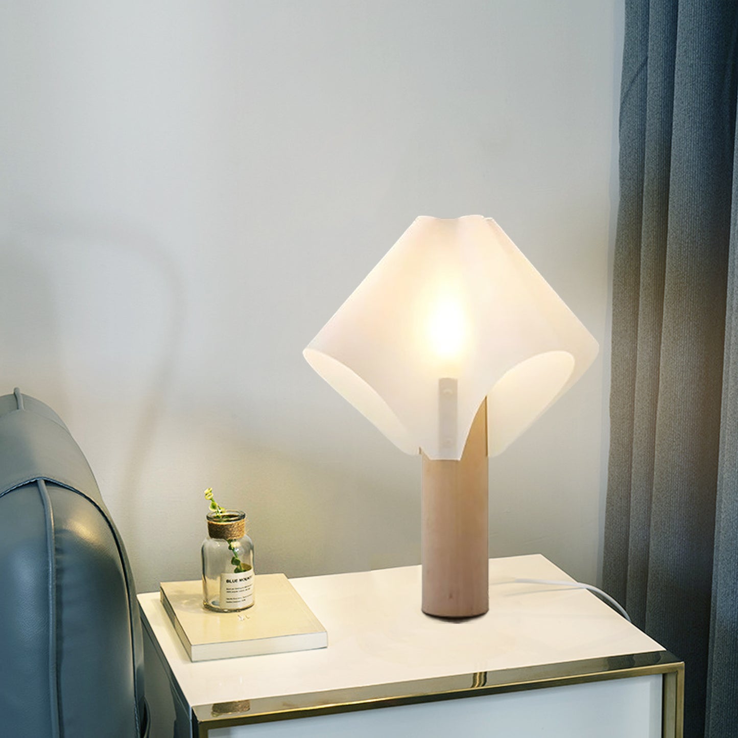 Pin Shape Table Lamp