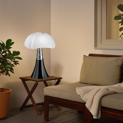 Pipistrello Petal Table Lamp