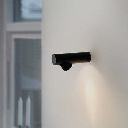 Reedline Wall Light