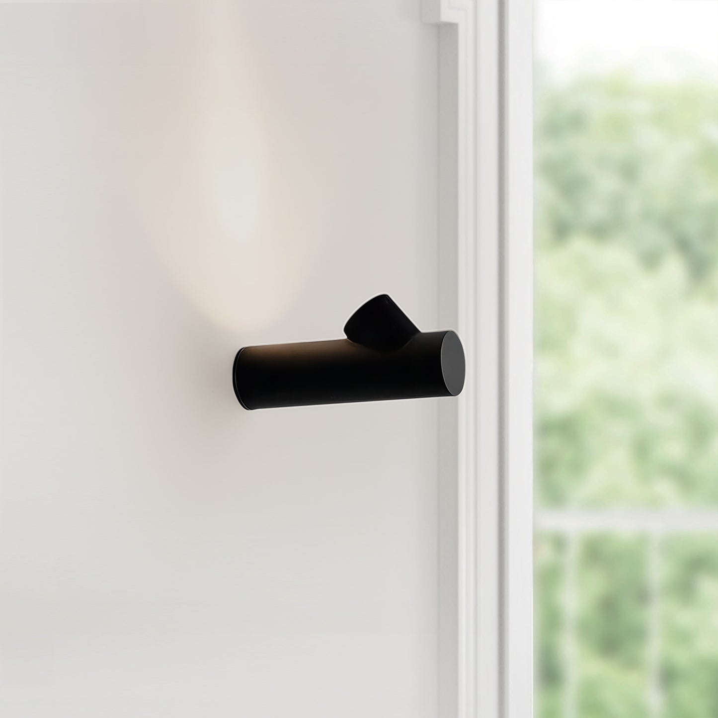 Reedline Wall Light