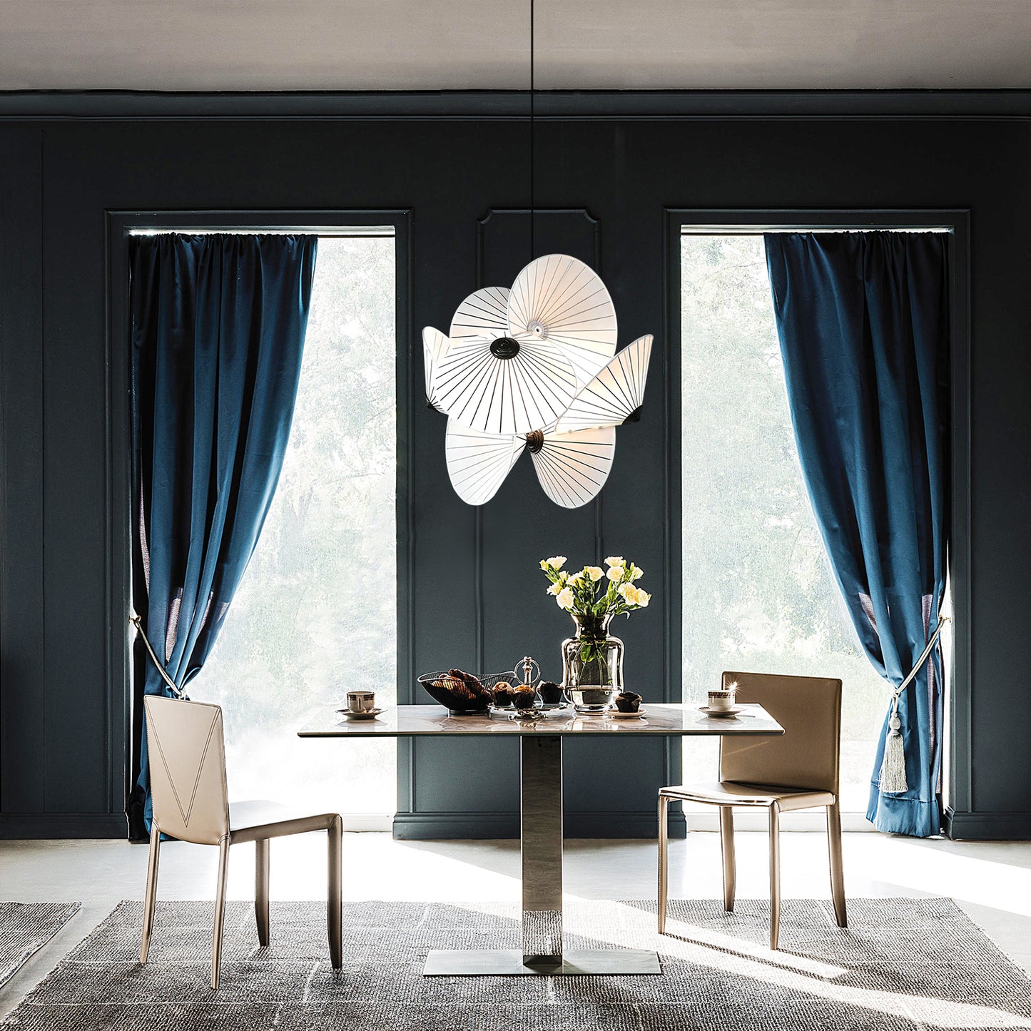 Serpentine Pendant Light