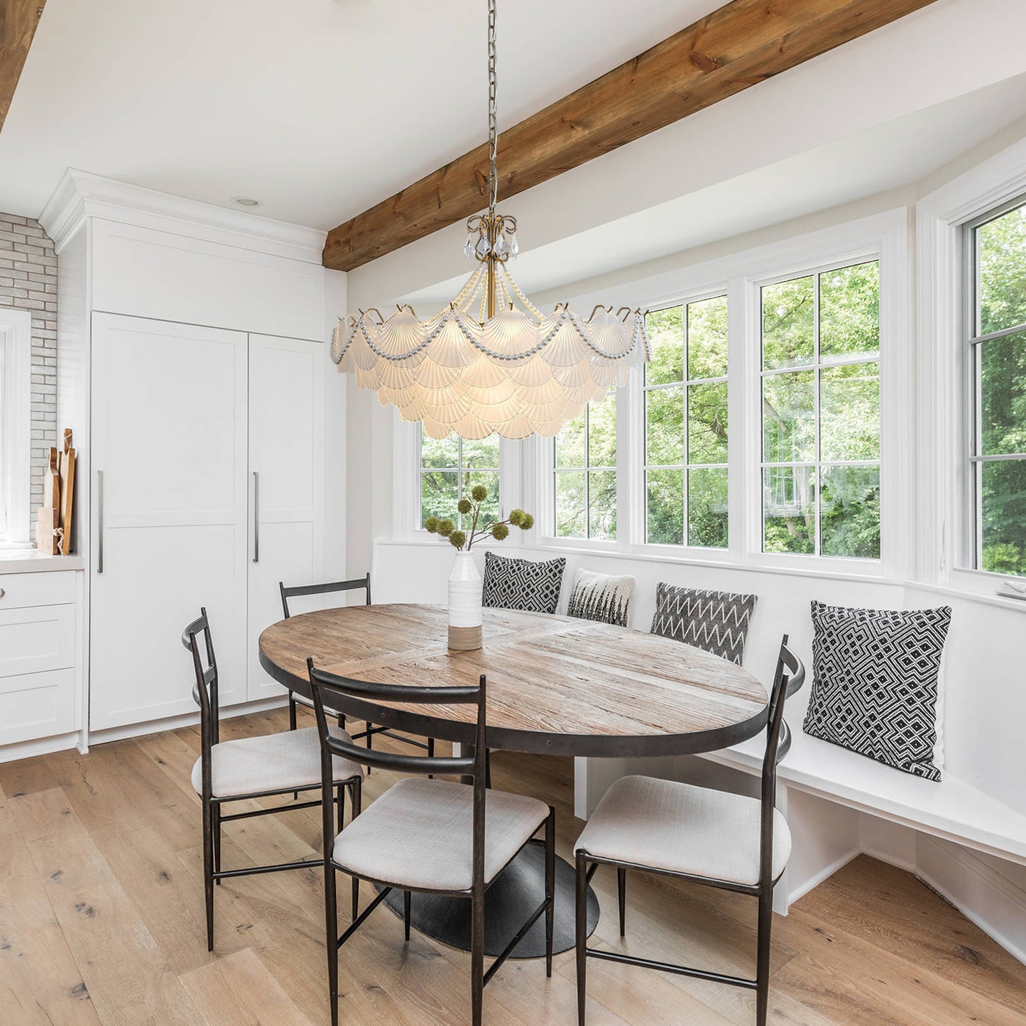 Shell Pearl Pendant Light
