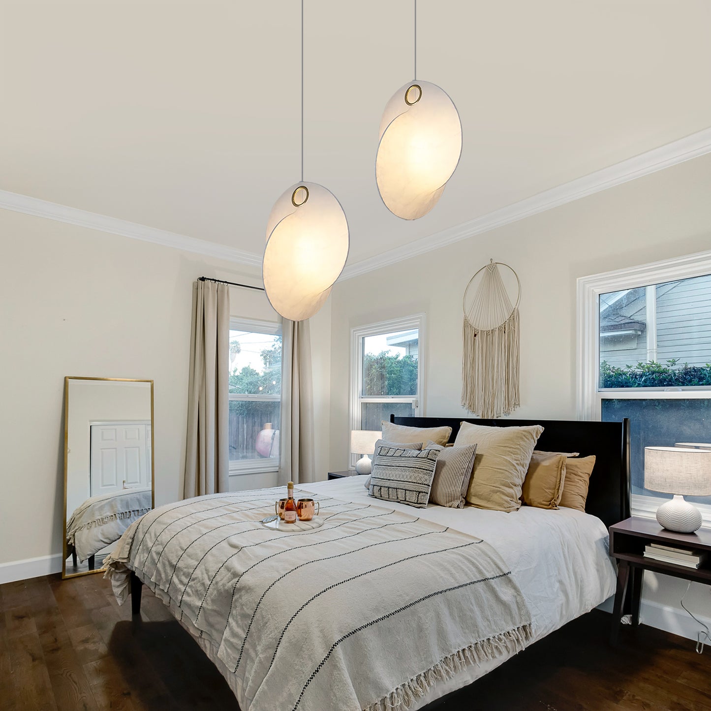 Silk Overlap Pendant Lamp