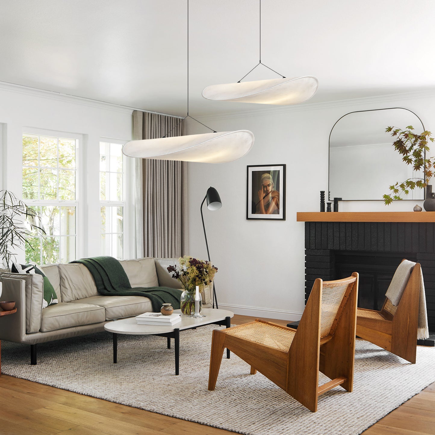 Silk Tense Pendant Light