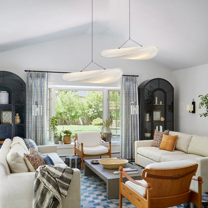 Silk Tense Pendant Light