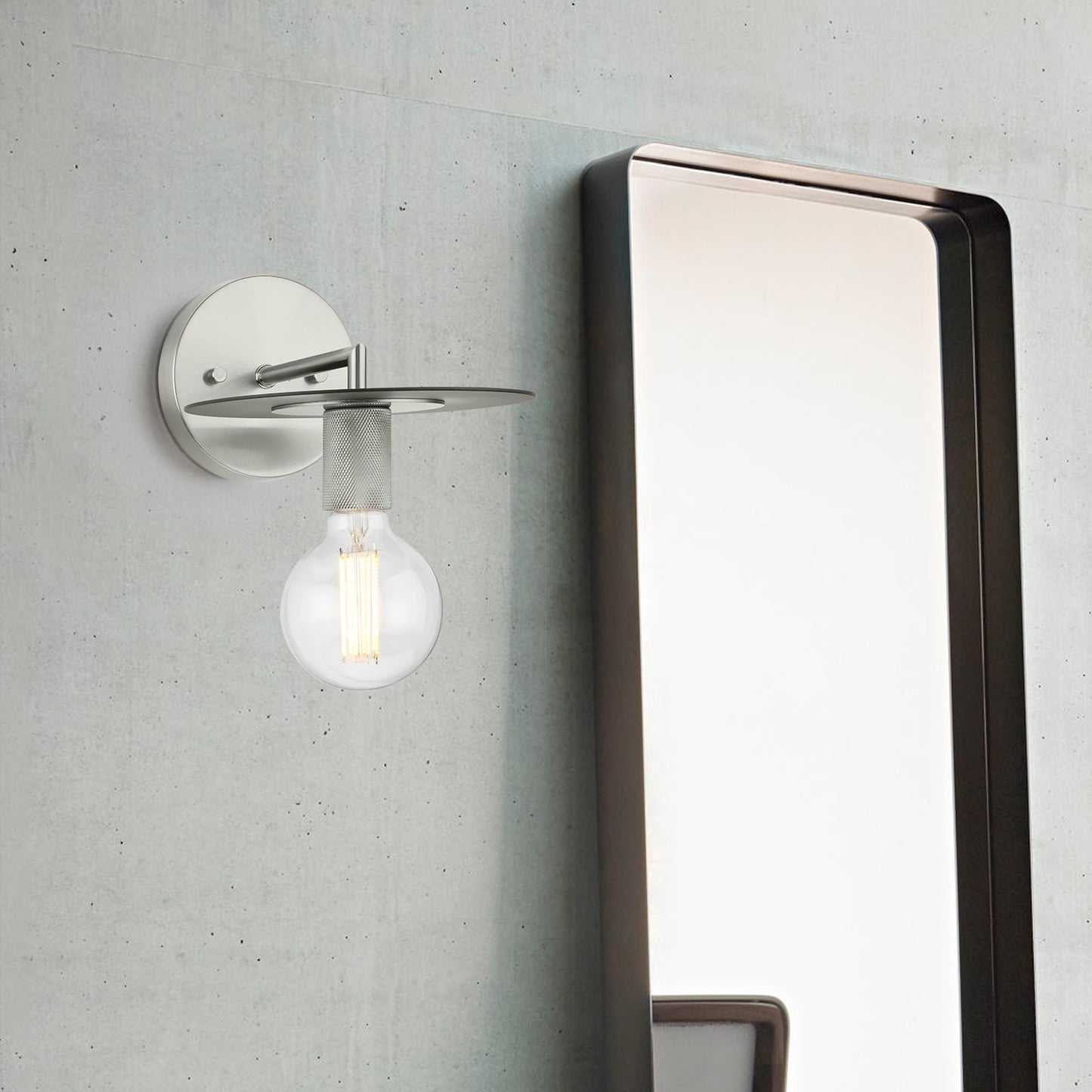 Utilitaire Disk Glass Sconce