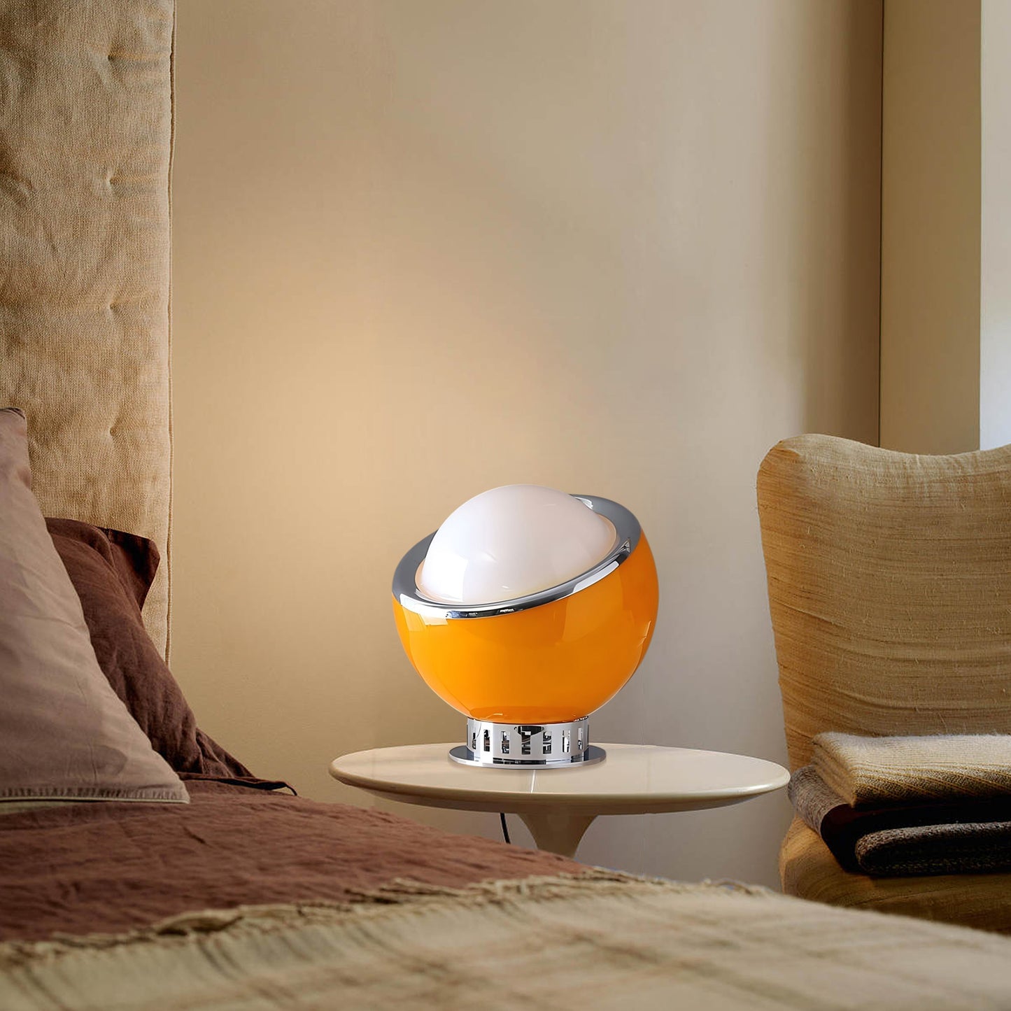Valeria Planet Table Lamp