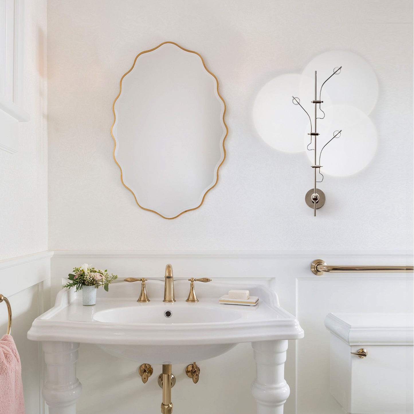 Wa Wall Lamp
