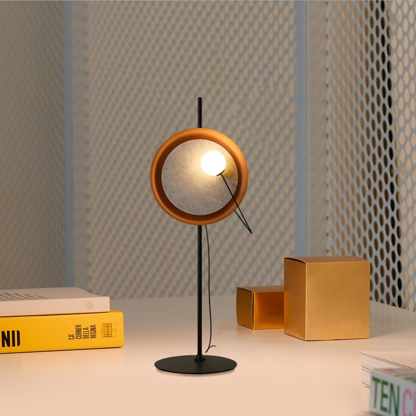 Wire Round Table Lamp