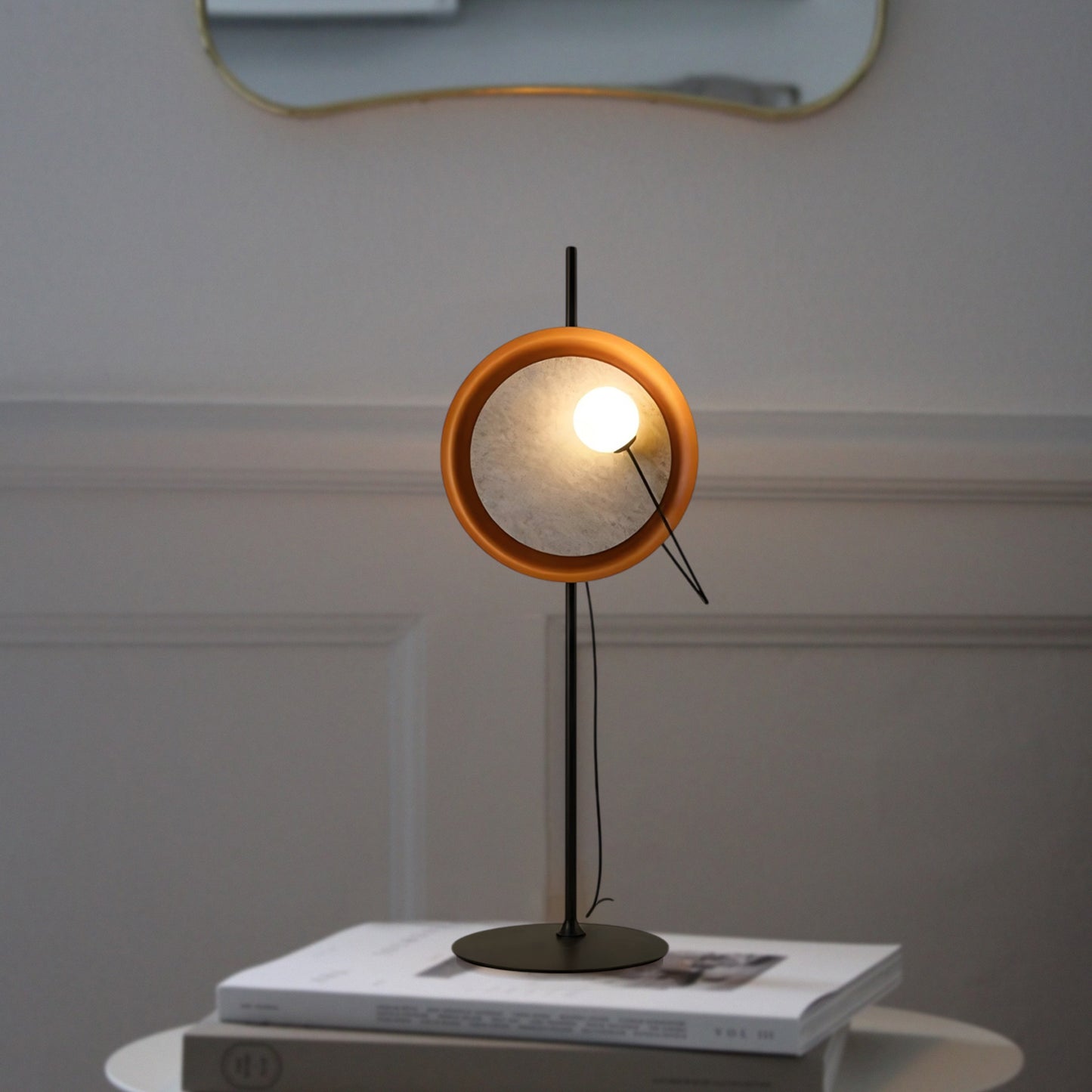 Wire Round Table Lamp