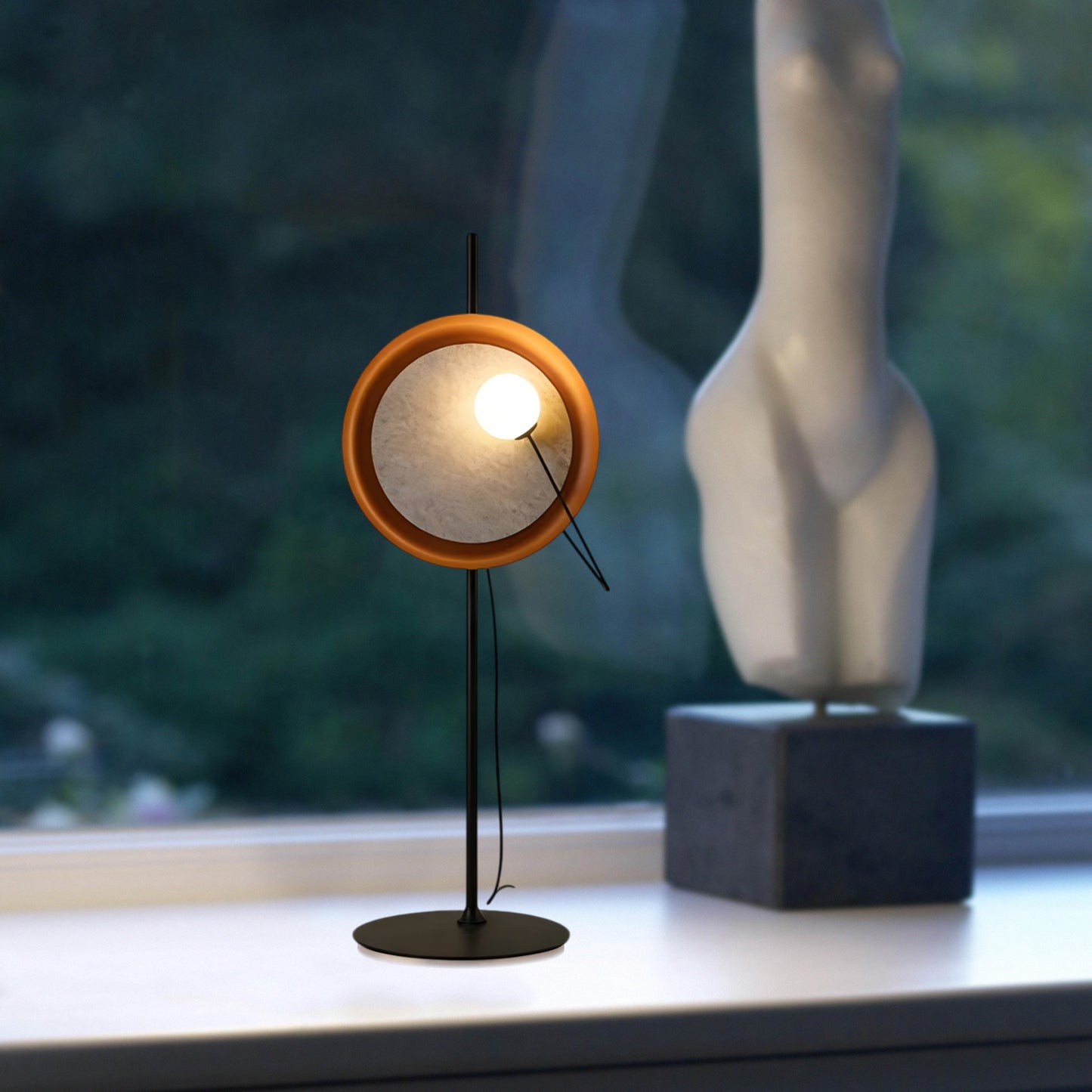 Wire Round Table Lamp