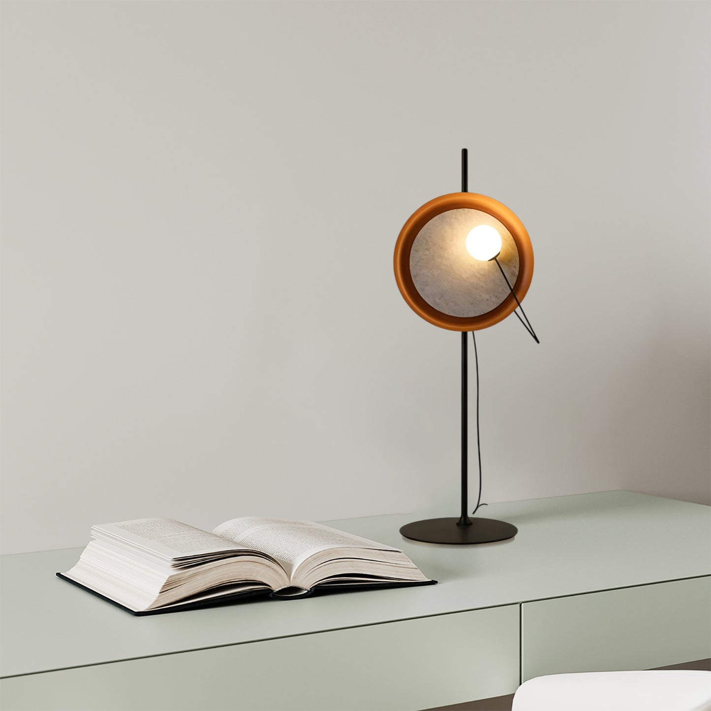 Wire Round Table Lamp