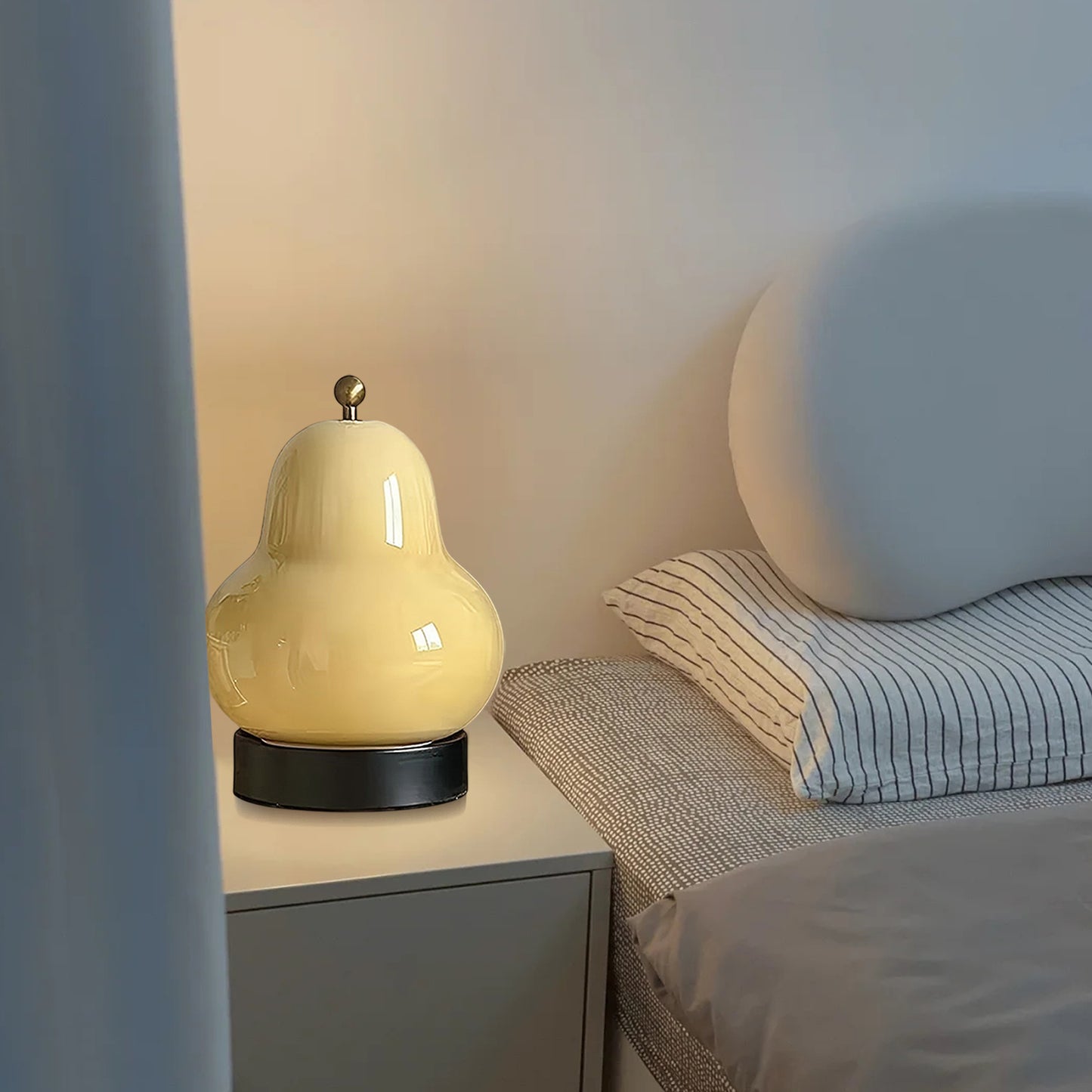 Yeolmae Portable Lamp